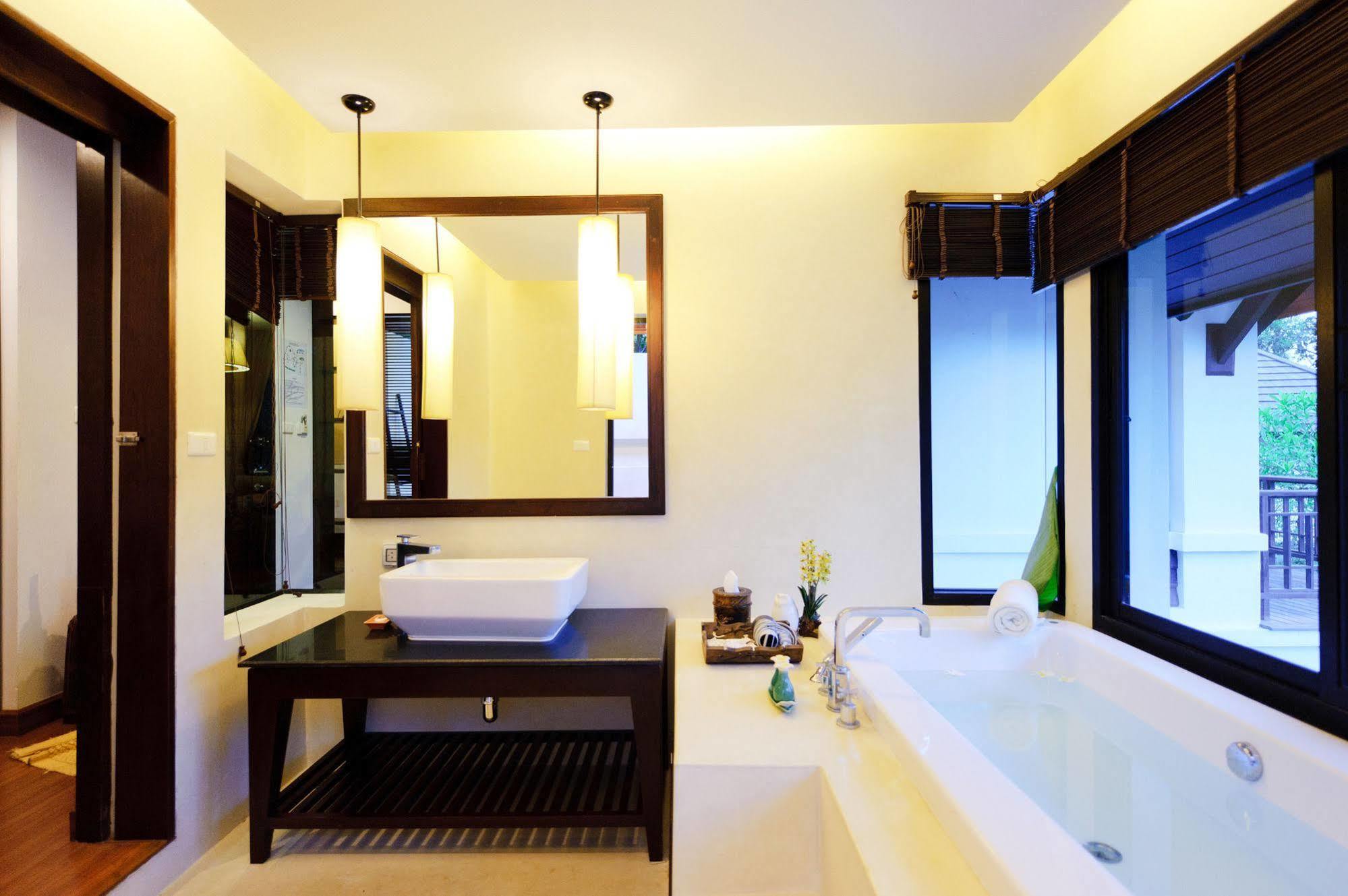 Chiangmai Highlands Golf And Spa Resort Mae On Экстерьер фото